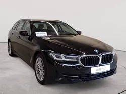 Schwarz uni Gebraucht 2021 BMW 530e Sport Line Kombi | 24.190 € (Fairer Preis)