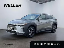 Silber Neu 2025 Toyota bZ4X SUV | 37.990 € (Guter Preis)