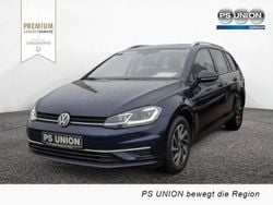 Blau Gebraucht 2017 VW Golf VII Sound Kombi | 16.750 € (Fairer Preis)