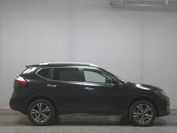 Schwarz Gebraucht 2020 Nissan X-Trail N-Connecta SUV | 14.980 € (Guter Preis)