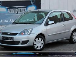 Silber Gebraucht 2007 Ford Fiesta Style Kleinwagen | 2.500 € (Fairer Preis)