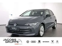 Grau Gebraucht 2024 VW Golf VIII Goal Limousine | 31.880 € (Superpreis)