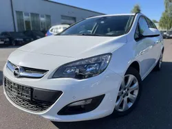 Schneeweiss/summitwhite/arctic Gebraucht 2015 Opel Astra Style Kombi | 5.490 € (Superpreis)