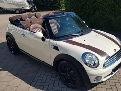 Weiß Gebraucht 2010 Mini Cooper Kleinwagen | 11.400 € (Teuer)