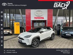 Grau Gebraucht 2022 Toyota Yaris Cross Sport SUV | 29.990 € (Teuer)