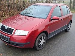 Rot Gebraucht 2003 Skoda Fabia Kleinwagen | 350 € (Superpreis)