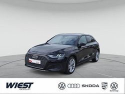 Brillantschwarz Gebraucht 2024 Audi A3 Basis Limousine | 26.880 €