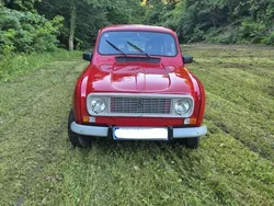 Rot Gebraucht 1990 Renault R4 Limousine | 8.800 €