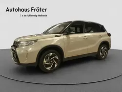 Solar yellow pearl metallic / cosmic black pearl metallic Gebraucht 2025 Suzuki Vitara SUV | 31.960 €