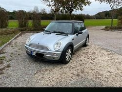 Grau Gebraucht 2002 Mini Cooper Kleinwagen | 800 € (Fairer Preis)