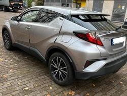 Grau Gebraucht 2017 Toyota C-HR Lounge SUV | 14.000 € (Fairer Preis)