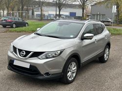 Grau Gebraucht 2014 Nissan Qashqai Tekna SUV | 6.450 € (Fairer Preis)