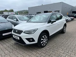 "candy" weiss Gebraucht 2017 Seat Arona XCELLENCE SUV | 10.990 € (Fairer Preis)
