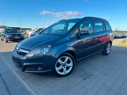 Gebraucht 2005 Opel Zafira Edition Van / Kleinbus | 3.899 € (Etwas zu teuer)