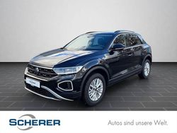 Deep black perleffekt (metallic) Gebraucht 2025 VW T-Roc Life SUV | 21.995 € (Fairer Preis)