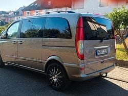 Grau Gebraucht 2009 Mercedes Viano Edition Van / Kleinbus | 8.999 € (Guter Preis)