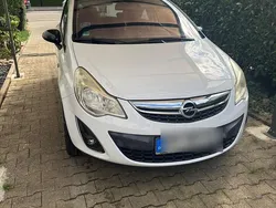 Weiß Gebraucht 2012 Opel Corsa Coupé | 3.490 € (Guter Preis)