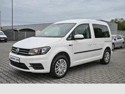 Weiß Gebraucht 2019 VW Caddy Trendline Van / Kleinbus | 22.450 € (Fairer Preis)
