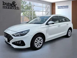 Weiß Gebraucht 2023 Hyundai i30 Pure Kombi | 18.990 € (Fairer Preis)
