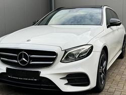 Weiß Gebraucht 2019 Mercedes E220 AMG line Kombi | 21.990 € (Fairer Preis)