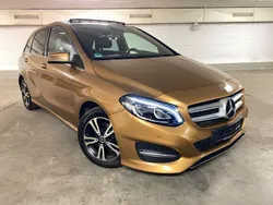 Gold Gebraucht 2017 Mercedes B180 Style Van / Kleinbus | 8.795 € (Superpreis)