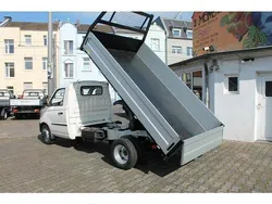 Weiß Neu 2025 Piaggio Porter SUV | 29.990 € (Etwas zu teuer)