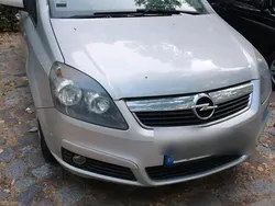 Silber Gebraucht 2007 Opel Zafira Van / Kleinbus | 1.499 € (Superpreis)
