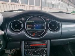 Grün Gebraucht 2003 Mini Cooper Kleinwagen | 1.800 €