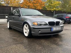 Grau Gebraucht 2003 BMW 316 Kombi | 1.500 €