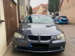 Grau Gebraucht 2006 BMW 320 Limousine | 2.900 € (Guter Preis)