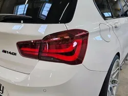 Weiß Gebraucht 2018 BMW M140 M Sport Limousine | 33.900 €