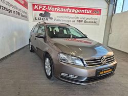 Braun Gebraucht 2011 VW Passat Kombi | 7.980 € (Fairer Preis)
