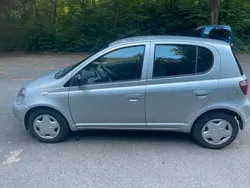 Gebraucht 2001 Toyota Yaris Limousine | 2.900 € (Etwas zu teuer)