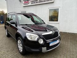 Schwarz Gebraucht 2013 Skoda Yeti Easy SUV | 6.990 € (Fairer Preis)