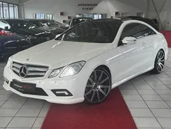 Weiß Gebraucht 2010 Mercedes E250 AMG Coupé | 9.449 € (Fairer Preis)