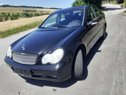 Schwarz Gebraucht 2003 Mercedes C200 Limousine | 2.200 € (Guter Preis)