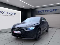 Mythosschwarz metallic Gebraucht 2024 Audi A1 Sportback Kleinwagen | 21.750 € (Guter Preis)