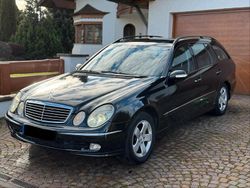 Schwarz Gebraucht 2004 Mercedes E320 Avantgarde Kombi | 2.800 €