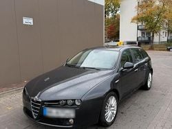 Schwarz Gebraucht 2011 Alfa Romeo 159 Kombi | 4.500 € (Fairer Preis)