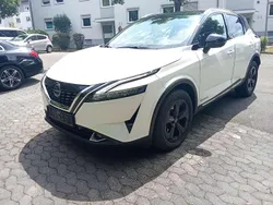 Weiß Gebraucht 2023 Nissan Qashqai Black Edition SUV | 28.500 € (Fairer Preis)
