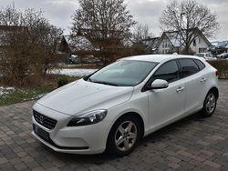 Weiß Gebraucht 2012 Volvo V40 Limousine | 9.000 € (Fairer Preis)