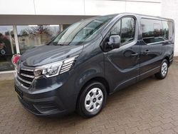 Grau Gebraucht 2024 Renault Trafic Evolution Van / Kleinbus | 34.990 € (Fairer Preis)