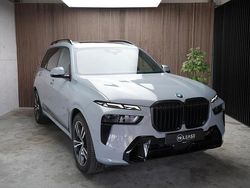 Grau Gebraucht 2025 BMW X7 M Sport SUV | 102.950 €