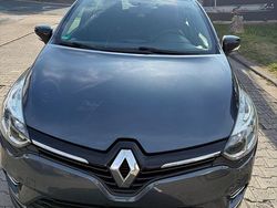 Grau Gebraucht 2018 Renault Clio GrandTour Kombi | 7.000 €