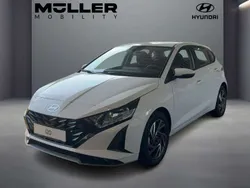 Weiß Neu 2024 Hyundai i20 Trend Limousine | 18.999 € (Guter Preis)