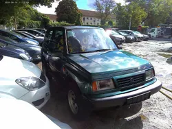 Grün Gebraucht 2002 Suzuki Vitara SUV | 1.999 €