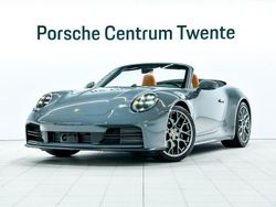 Grau Gebraucht 2025 Porsche 911 Carrera Cabriolet Cabrio | 175.329 € (Teuer)