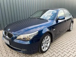 Blau Gebraucht 2009 BMW 530 Limousine | 12.500 € (Teuer)