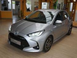 Silber Gebraucht 2021 Toyota Yaris Team Limousine | 18.990 € (Fairer Preis)