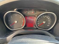 Grau Gebraucht 2006 Ford S-MAX S Van / Kleinbus | 2.700 €